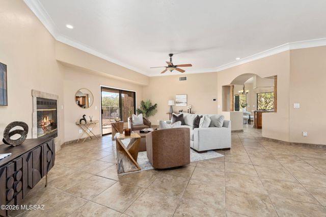 12801 N Kingair Drive, Oro Valley, AZ 85755
