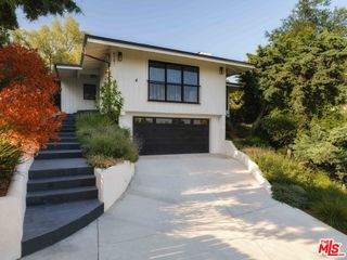 4181 Weslin Avenue, Sherman Oaks, CA 91423