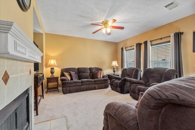 13134 Woodtrek Lane, Houston, TX 77015