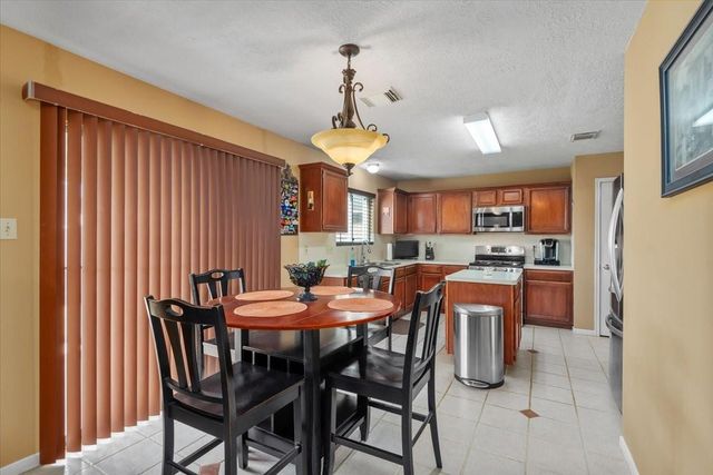 13134 Woodtrek Lane, Houston, TX 77015