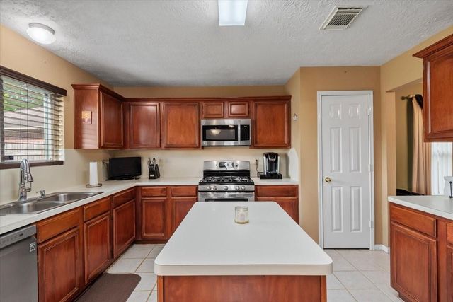 13134 Woodtrek Lane, Houston, TX 77015