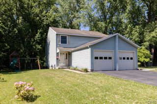 7091 Ourteds Circle, Clay, NY 13090