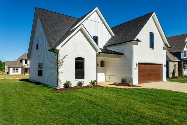 317 Galway Dr, Clarksville, TN 37042