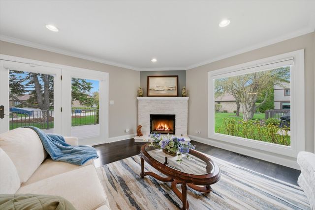 1840 Golf View Drive, Bartlett, IL 60103