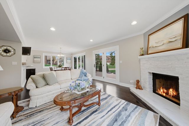 1840 Golf View Drive, Bartlett, IL 60103