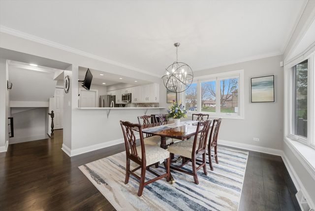 1840 Golf View Drive, Bartlett, IL 60103