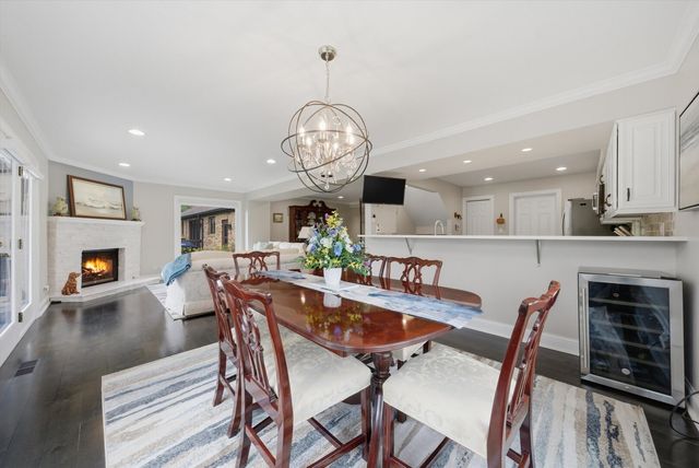 1840 Golf View Drive, Bartlett, IL 60103