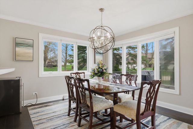 1840 Golf View Drive, Bartlett, IL 60103