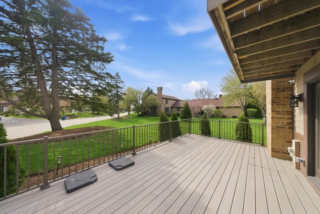 1840 Golf View Drive, Bartlett, IL 60103