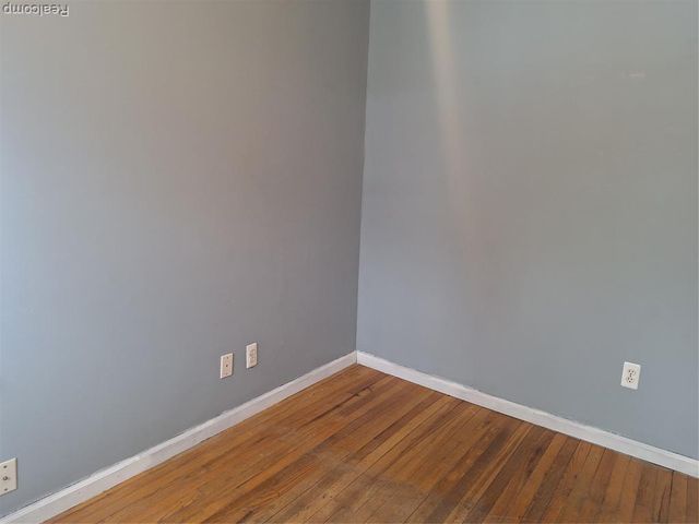 5656 Monroe Street, Dearborn Heights, MI 48125