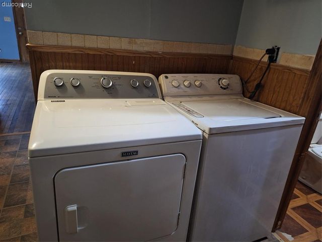 5656 Monroe Street, Dearborn Heights, MI 48125