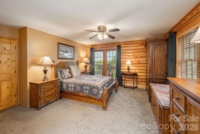 1126 Kilpatrick Road, Hendersonville, NC 28739