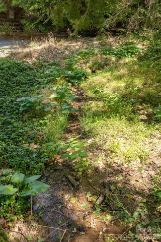 1126 Kilpatrick Road, Hendersonville, NC 28739
