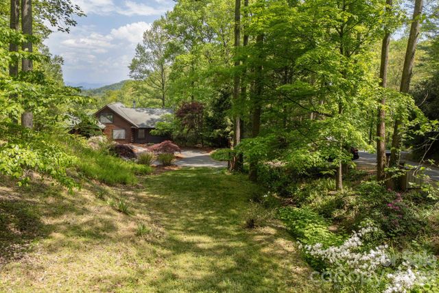 1126 Kilpatrick Road, Hendersonville, NC 28739