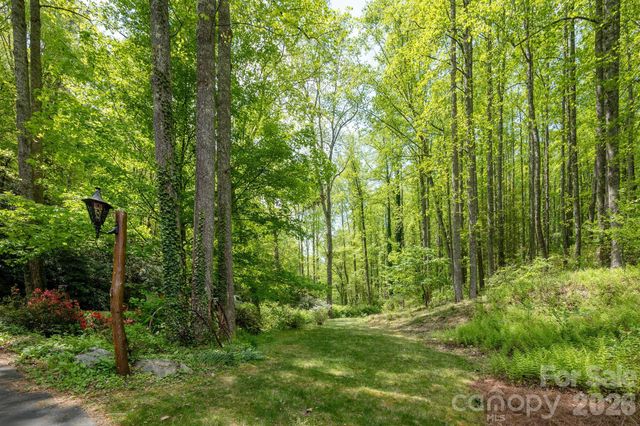1126 Kilpatrick Road, Hendersonville, NC 28739