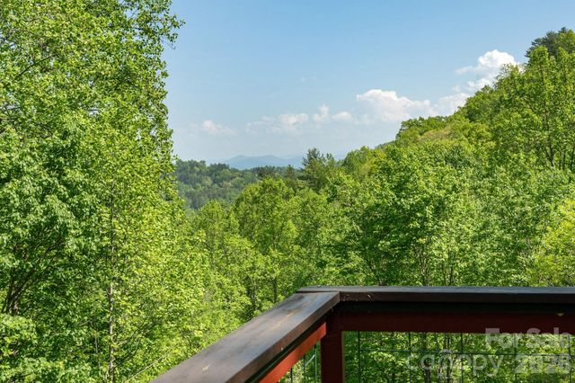 1126 Kilpatrick Road, Hendersonville, NC 28739