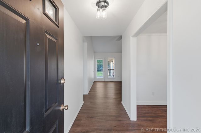 8008 E Madison Street, Broken Arrow, OK 74014