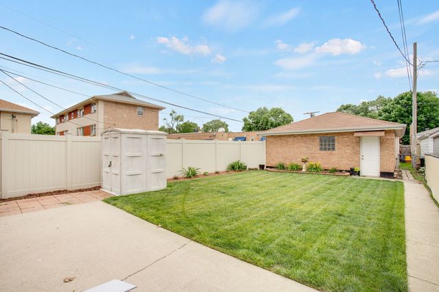 2217 Keystone Avenue, North Riverside, IL 60546