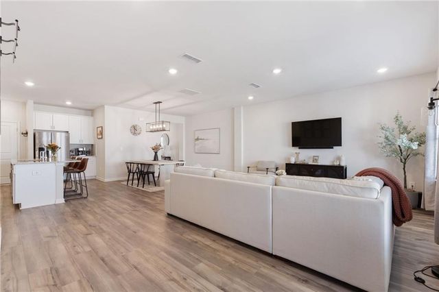 4397 Treadle SW Road, Mableton, GA 30126