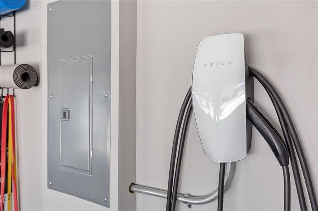 4397 Treadle SW Road, Mableton, GA 30126