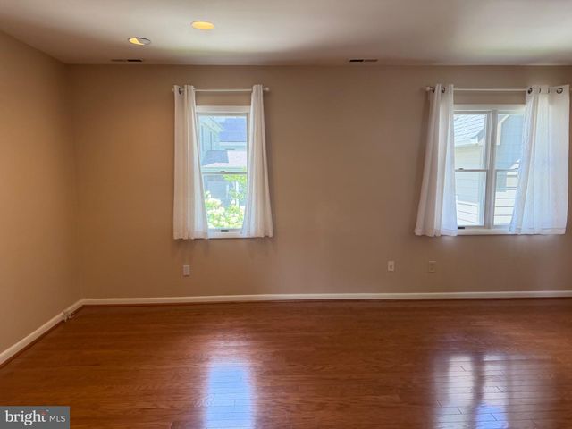 6411 11TH ST N, Arlington, VA 22205