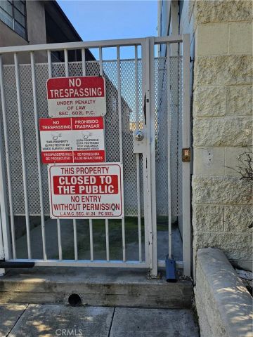 214 S Alexandria 203, Los Angeles, CA 90004