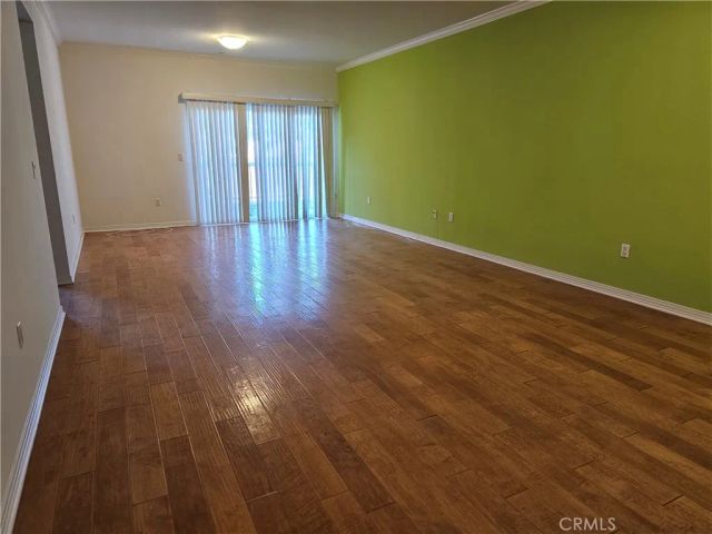 214 S Alexandria 203, Los Angeles, CA 90004