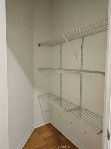 214 S Alexandria 203, Los Angeles, CA 90004