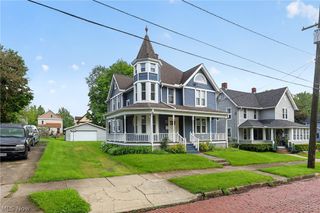 19 S Butler Avenue, Niles, OH 44446