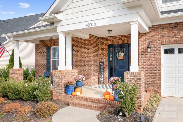 20013 Molly Harper Drive, Cornelius, NC 28031