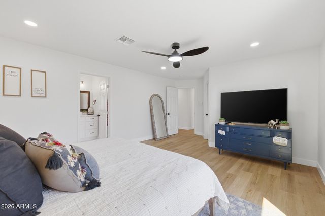 3713 E HARVARD Street, Phoenix, AZ 85008