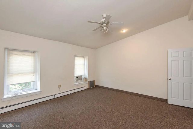 235 HERMITAGE ST, Philadelphia, PA 19127