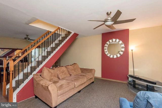 235 HERMITAGE ST, Philadelphia, PA 19127