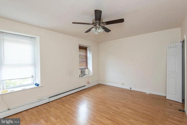 235 HERMITAGE ST, Philadelphia, PA 19127