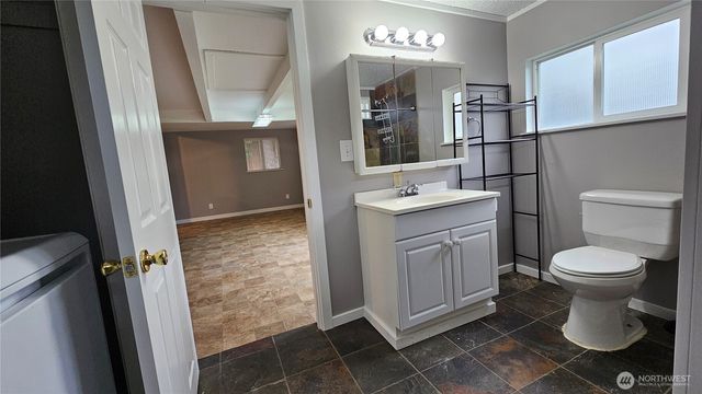 12828 111th Avenue NE, Kirkland, WA 98034