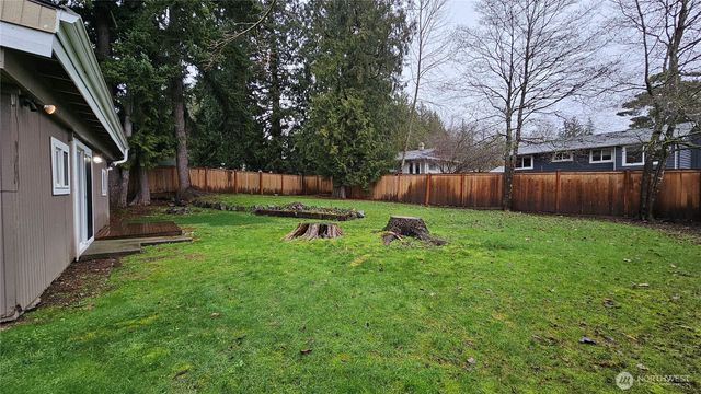 12828 111th Avenue NE, Kirkland, WA 98034