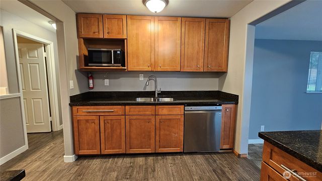 12828 111th Avenue NE, Kirkland, WA 98034