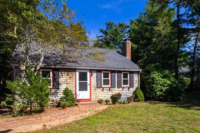 49 Lakeview Drive, Harwich, MA 02645