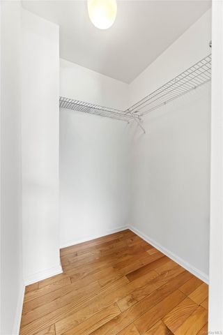 242-37 Oak Park Drive B, Douglaston, NY 11362