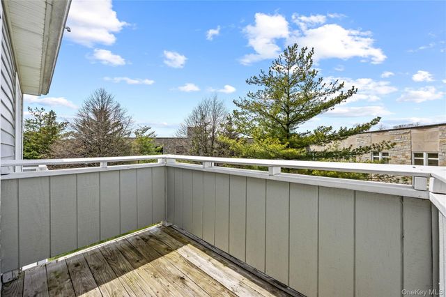 242-37 Oak Park Drive B, Douglaston, NY 11362