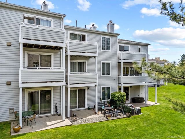242-37 Oak Park Drive B, Douglaston, NY 11362