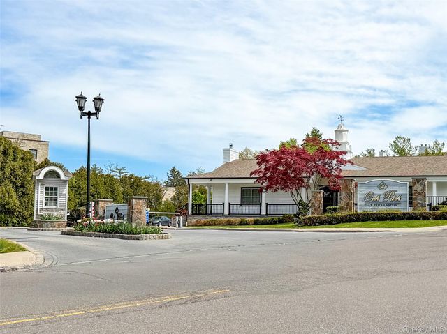 242-37 Oak Park Drive B, Douglaston, NY 11362