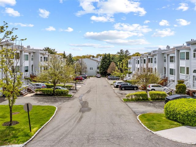 242-37 Oak Park Drive B, Douglaston, NY 11362