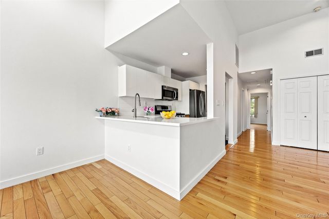 242-37 Oak Park Drive B, Douglaston, NY 11362
