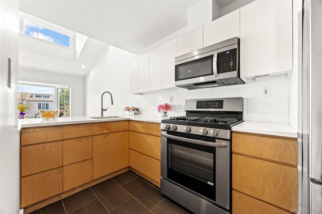 242-37 Oak Park Drive B, Douglaston, NY 11362