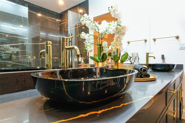 522 S Clark Road, Cedar Hill, TX 75104