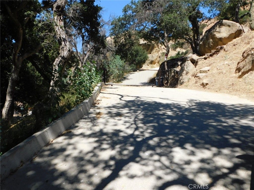 474 BOX CANYON Road, West Hills, CA 91304