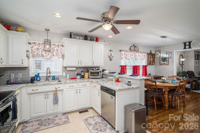 1882 Shuford Road, Lincolnton, NC 28092