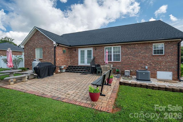 1882 Shuford Road, Lincolnton, NC 28092