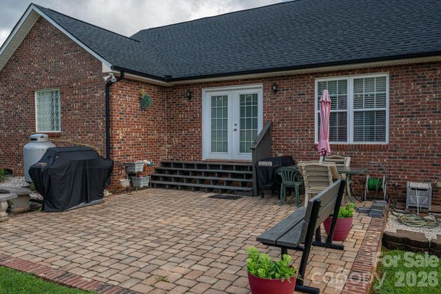 1882 Shuford Road, Lincolnton, NC 28092